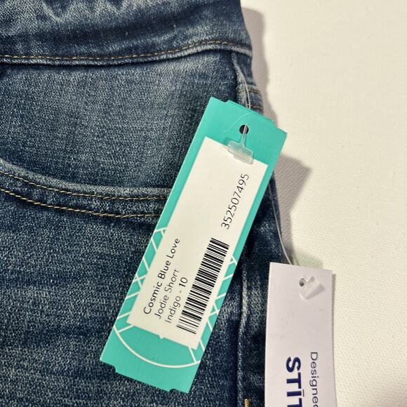 Cosmic Blue Love NWT Jean Shorts in Riptide Washed Cuffed Hem Size 30 - Picture 3 of 7